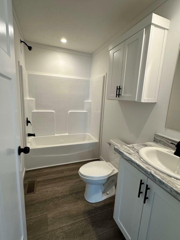 2025 CHAMPION 94 CHFDLM-2856H32-00M56  Home