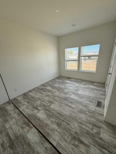 Photo 6 of 6 of home located at 1201 East Jagerson Kingman, AZ 86409