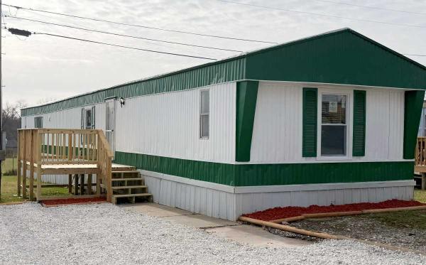 Photo 1 of 2 of home located at 4916 Brown Station Rd #27 Columbia, MO 65202