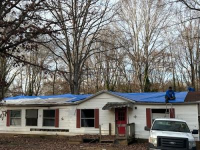 Mobile Home at 1335 11th St Statesville, NC 28677