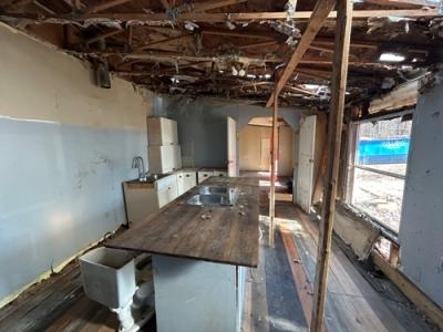 Photo 5 of 15 of home located at 1335 11th St Statesville, NC 28677