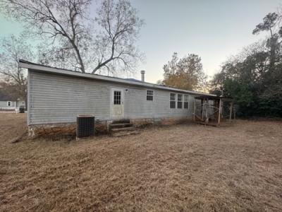 Photo 2 of 14 of home located at 77 Melvin St Leary, GA 39862