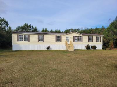 Mobile Home at 97 Lacewell St Riegelwood, NC 28456