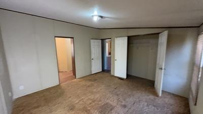 Photo 5 of 15 of home located at 4758 S Fm 108 Smiley, TX 78159