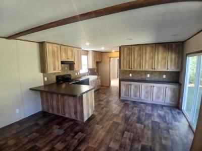 Photo 2 of 9 of home located at 106 County Road 4845 Winnsboro, TX 75494