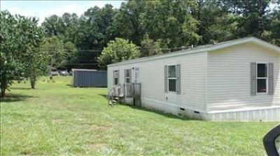 Photo 2 of 20 of home located at 405 Meades Branch Rd Louisa, KY 41230