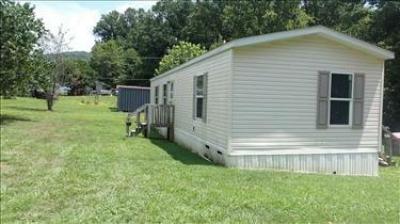Photo 3 of 20 of home located at 405 Meades Branch Rd Louisa, KY 41230