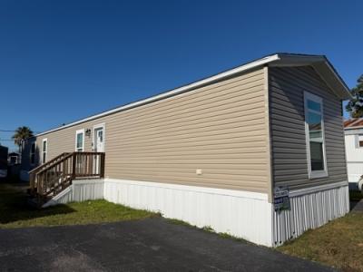 Mobile Home at 2102 Colonial Dr Baytown, TX 77520