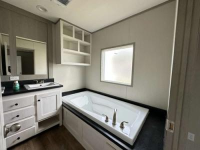 Photo 5 of 9 of home located at 2102 Colonial Dr Baytown, TX 77520