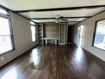 Photo 4 of 11 of home located at 331 Gordy Rd Trlr 14 Bacliff, TX 77518