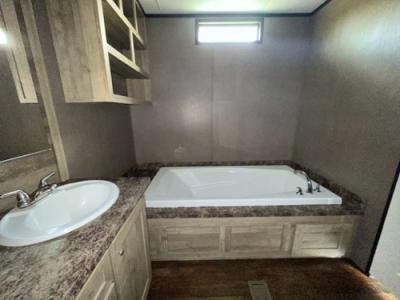 Photo 5 of 11 of home located at 331 Gordy Rd Trlr 14 Bacliff, TX 77518