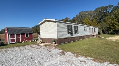 Photo 3 of 22 of home located at 23211 Jacock Rd Slaughter, LA 70777