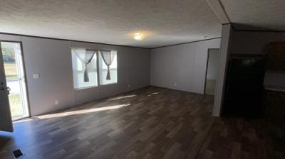 Photo 2 of 14 of home located at 194 Cl 174 Lot 75 Joplin, MO 64804