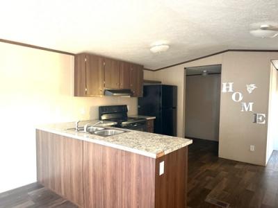 Photo 5 of 15 of home located at 62 Hardin Rd Como, MS 38619