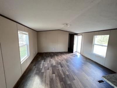 Photo 4 of 12 of home located at 288 Maddox Rd Phil Campbell, AL 35581