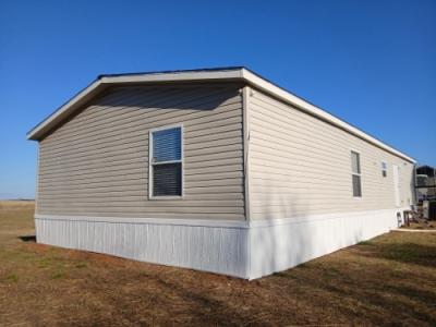 Photo 5 of 25 of home located at 128 SW Cr 4020 Dawson, TX 76639