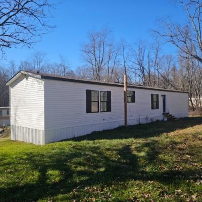Photo 3 of 21 of home located at 123 Colac Ct Coal City, WV 25823