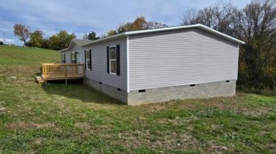 Photo 2 of 31 of home located at 2470 Pollard Pk Nicholasville, KY 40356