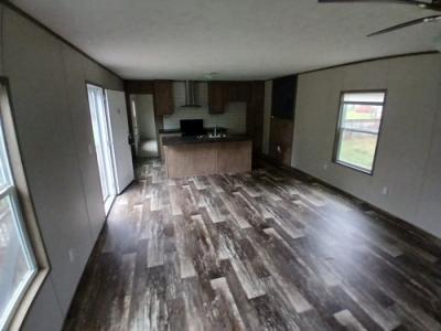 Photo 3 of 11 of home located at 1418 Slaughter Rd Benton, KY 42025