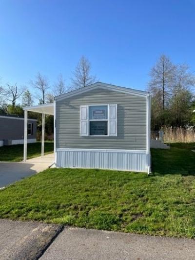 Photo 2 of 8 of home located at 1100 Thornwood Dr Lot 1005 Heath, OH 43056