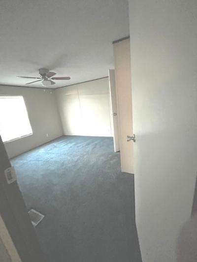 Photo 5 of 8 of home located at 1100 Thornwood Dr Lot 1005 Heath, OH 43056