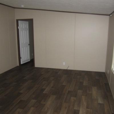 Photo 5 of 11 of home located at 10219 Farmersville R Princeton, KY 42445