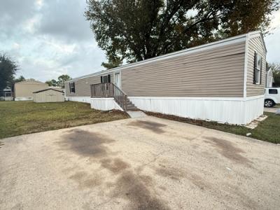 Mobile Home at 2710 Wilson Rd Trlr 370 Humble, TX 77396