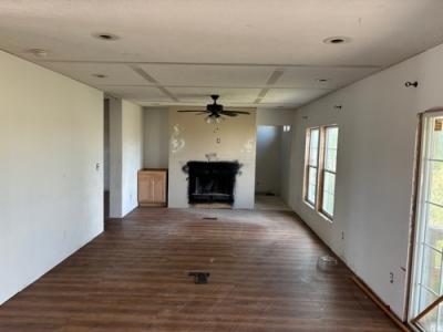 Photo 5 of 14 of home located at 125 E 2nd St Larose, LA 70373