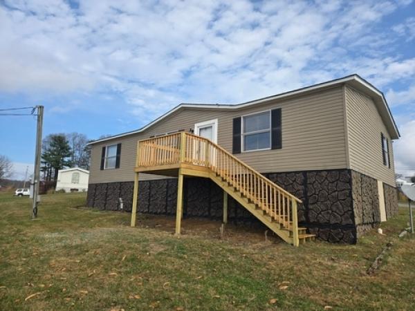 2000 LAKEVIEW Mobile Home For Sale