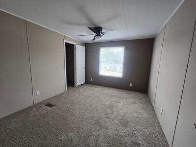 Photo 3 of 5 of home located at 22197 Guilford Dr Abingdon, VA 24210