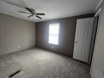 Photo 4 of 5 of home located at 22197 Guilford Dr Abingdon, VA 24210