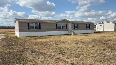 Mobile Home at 692 Tom Schexnayder Opelousas, LA 70570