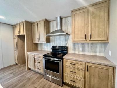 Photo 5 of 19 of home located at 3720 County Road 1224 Vinemont, AL 35179