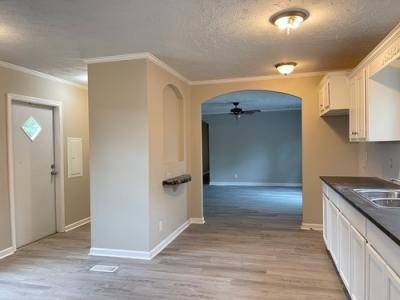 Photo 2 of 13 of home located at 6581 Crestline Rd Laurinburg, NC 28352