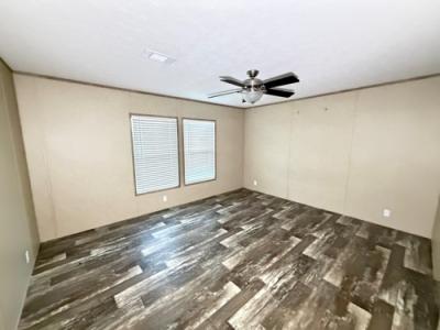 Photo 4 of 14 of home located at 306 Pino Ave Liverpool, TX 77577