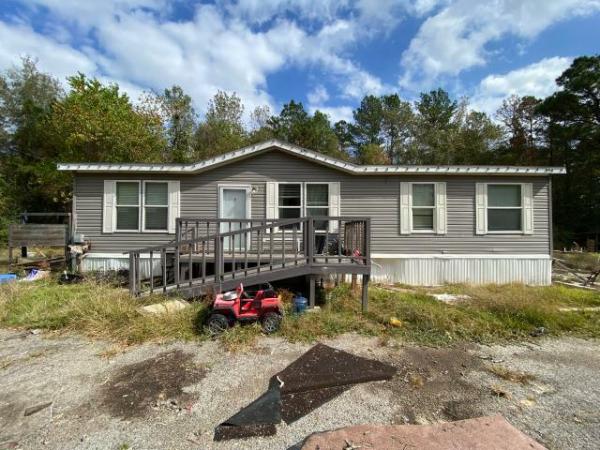 Photo 1 of 2 of home located at 10046 Meador Rd Conroe, TX 77303