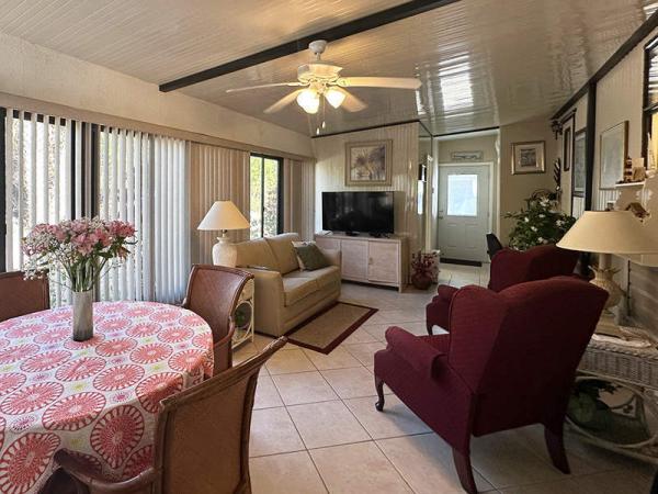 1990 Fleetwood Manufactured Home