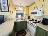 1990 Fleetwood Manufactured Home