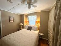 1990 Fleetwood Manufactured Home