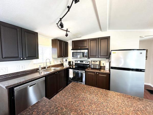 1986 Bays Manufactured Home