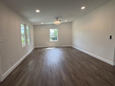 Photo 5 of 14 of home located at 1 E Hampton Dr Auburndale, FL 33823