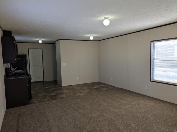 2013 Clayton 95PLS16663A Mobile Home