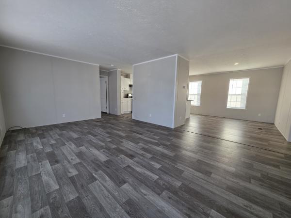 2022 Champion RFN2856907 Mobile Home