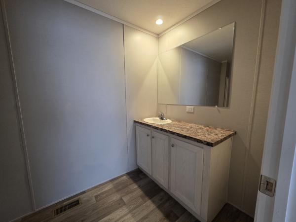 2022 Champion RFN2856907 Mobile Home