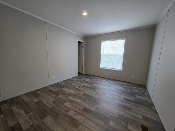 2022 Champion RFN2856907 Mobile Home