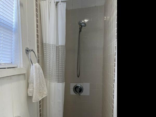 1975 HS 8763 Mobile Home