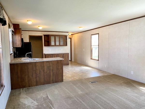 Photo 1 of 2 of home located at 16400 Upton Rd #173 East Lansing, MI 48823