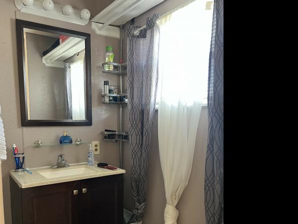 1975 HS 8763 Mobile Home