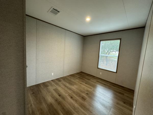 2026 Champion CHPR2852H42P01(Navasota) Mobile Home