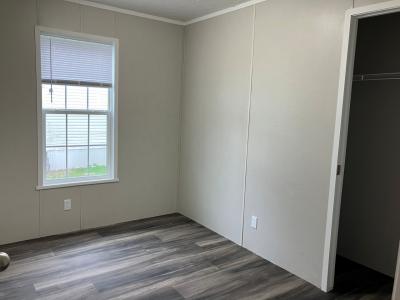 Photo 5 of 15 of home located at 70 Oren Drive Galesburg, IL 61401